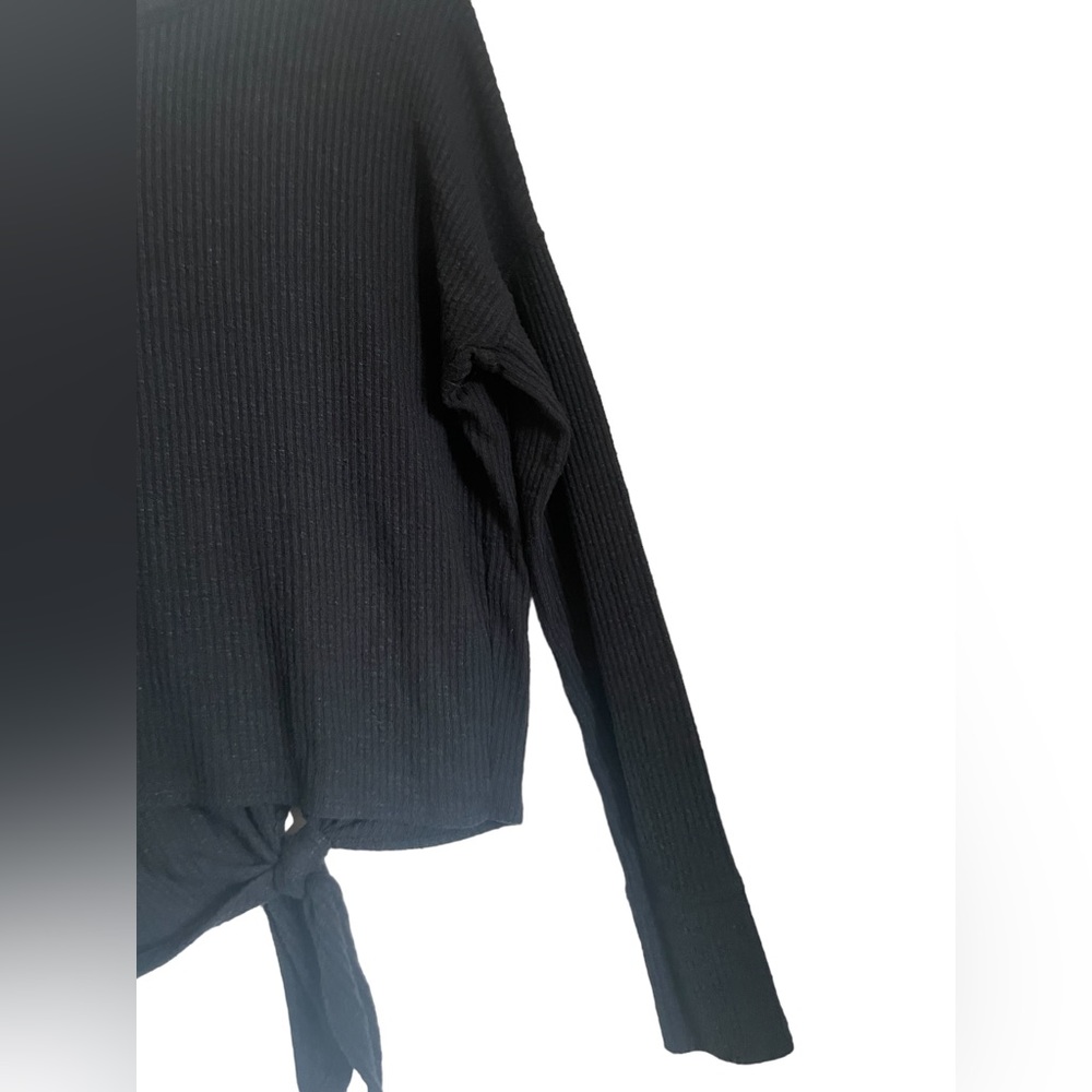 Ambercrombie & Fitch Black front tie long sleeve shirt size xs - Picture 5 of 5
